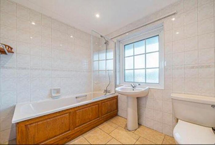 4 Bedroom Terraced House To Rent In The Glebe, Chislehurst, BR7