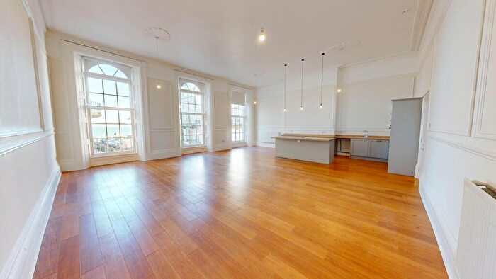 2 Bedroom Flat To Rent In Cavendish Place, City Centre, Brighton, BN1