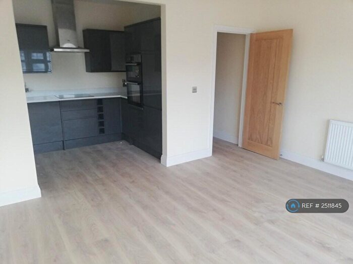 1 Bedroom Flat To Rent In Fairdene Road, Coulsdon, CR5