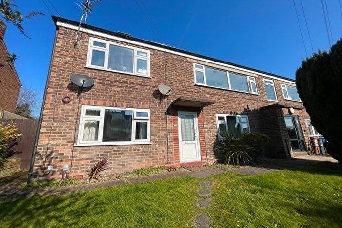 1 Bedroom Flat To Rent In Oakenfield, Lichfield, WS13