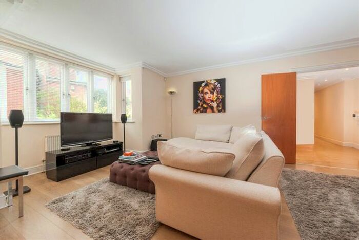 2 Bedroom Flat To Rent In Westfield, Kidderpore Avenue, NW3