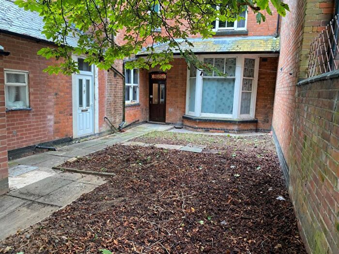 Studio To Rent In St. James Road, Off London Road, Leicester, LE2