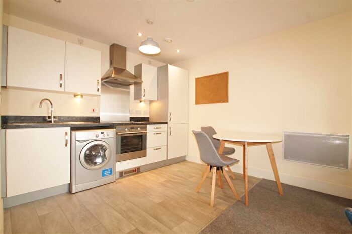 1 Bedroom Apartment To Rent In Duncansby House, Prospect Place (Studio), CF11