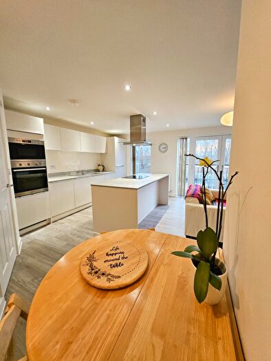 2 Bedroom Apartment To Rent In Tawny House, Lakeside, DN4
