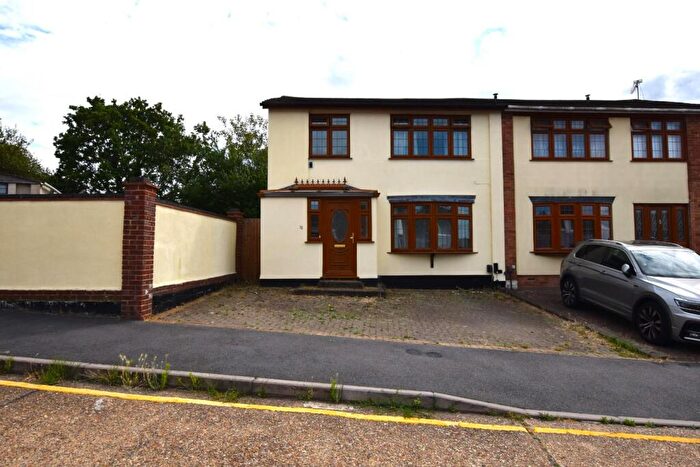 3 Bedroom House To Rent In Berkeley Close, Hornchurch, RM11