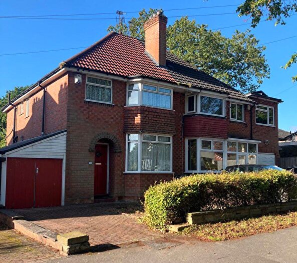 3 Bedroom Semi Detached House For Sale In Wychall Road, Northfield, Birmingham, West Midlands, B31