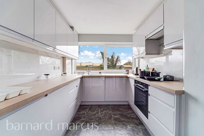 2 Bedroom Flat To Rent In Kingston Road, New Malden, KT3