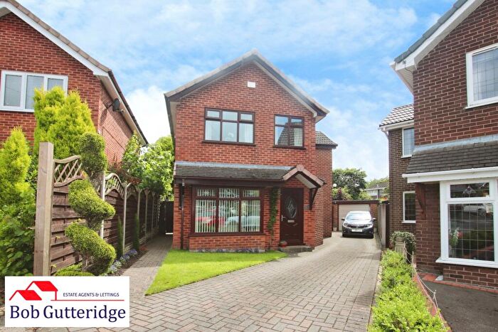 4 Bedroom Detached House For Sale In Moss Rise, Clayton, Newcastle, ST5