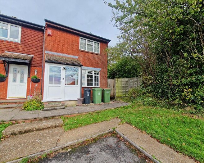 3 Bedroom End Of Terrace House To Rent In Cambrian Close, Bursledon, SO31