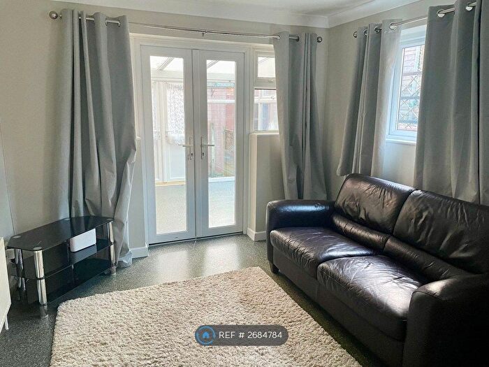 1 Bedroom Flat To Rent In Overdown Road, Reading, RG31