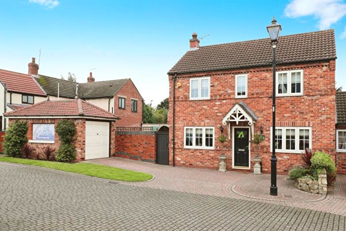 3 Bedroom Link Detached House For Sale In Butten Meadow, Austerfield, Doncaster, DN10