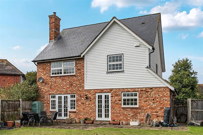 4 Bedroom Detached House For Sale In Chapman Fields, Cliffsend, Ramsgate, CT12