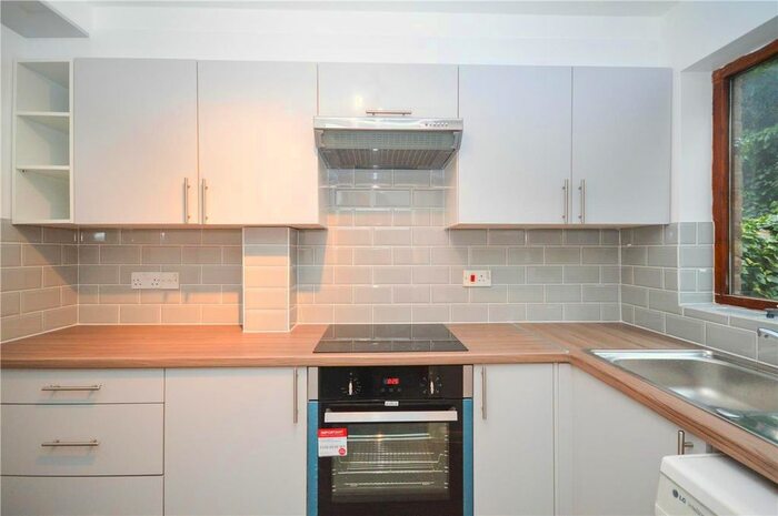 1 Bedroom Terraced House To Rent In Warwick Grove, Kingston Upon Thames, KT5