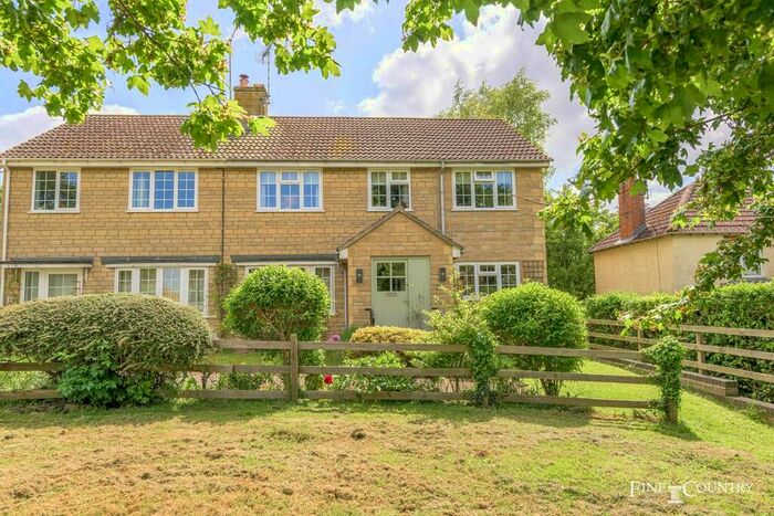 4 Bedroom Semi-Detached House For Sale In South Luffenham, LE15