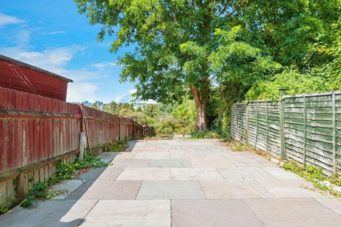 2 Bedroom Maisonette For Sale In Gainsford Road, Southampton, SO19