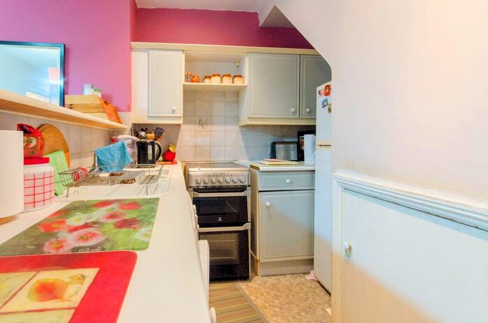 2 Bedroom End Terrace House To Rent In Coleridge Road, London, De, North Finchley, London, N12