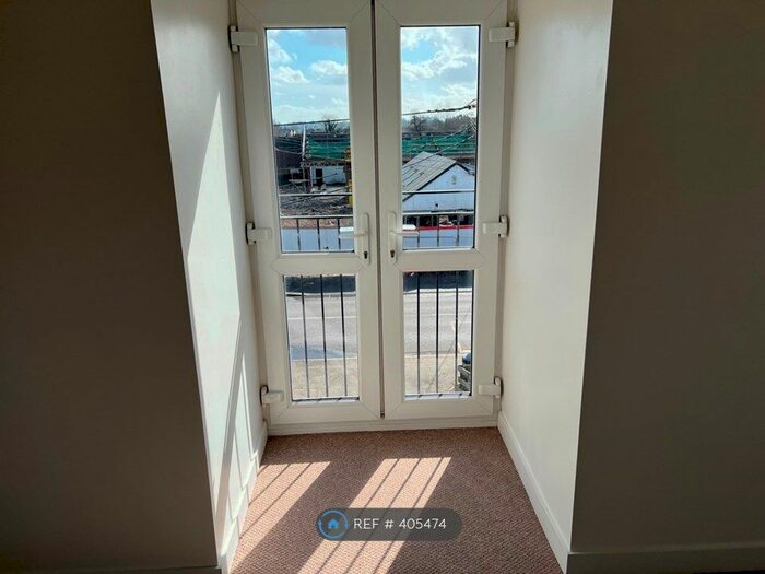 1 Bedroom Flat To Rent In Priory Court, Hatfield Pevetel, CM3