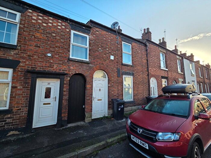 4 Bedroom Terraced House For Sale In Garden Street, Macclesfield, Cheshire, SK10