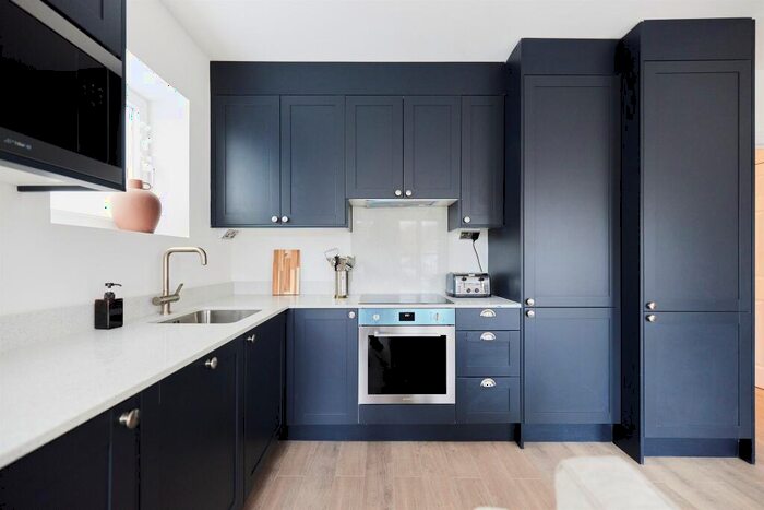 2 Bedroom Flat For Sale In Forty Lane, Wembley, HA9