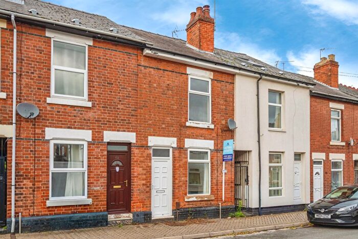 3 Bedroom End Of Terrace House For Sale In Spring Street, Derby, DE22