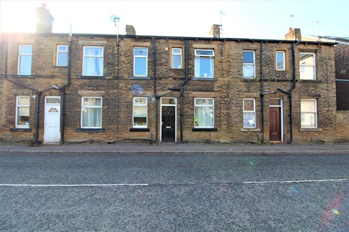 2 Bedroom Terraced House To Rent In Middleton Road, LS27