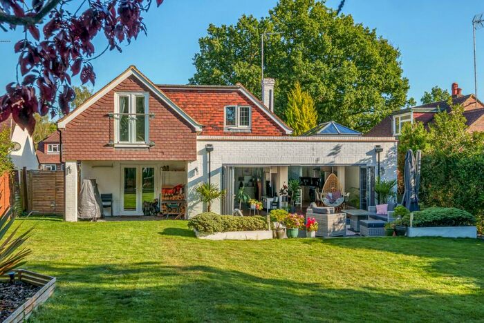 4 Bedroom Detached House For Sale In Rowly Drive, Cranleigh, GU6