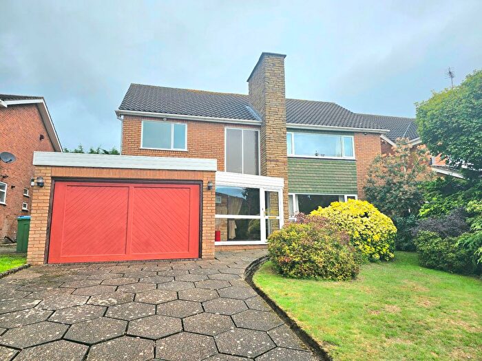 5 Bedroom Detached House For Sale In Boscobel Road, Birmingham, B43