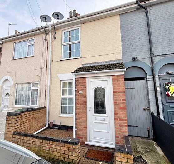 3 Bedroom Terraced House For Sale In Lower Cliff Road, Gorleston, Great Yarmouth, NR31