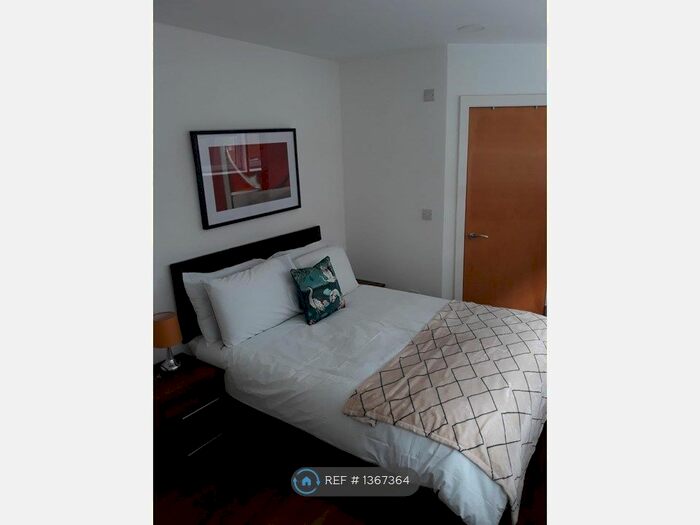 Studio To Rent In The Midway, Newcastle Under Lyme, ST5