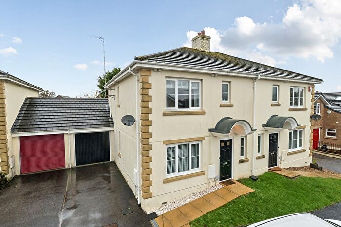 3 Bedroom Semi-detached House For Sale In Meadow Brook, Roundswell, Barnstaple, Devon, EX31