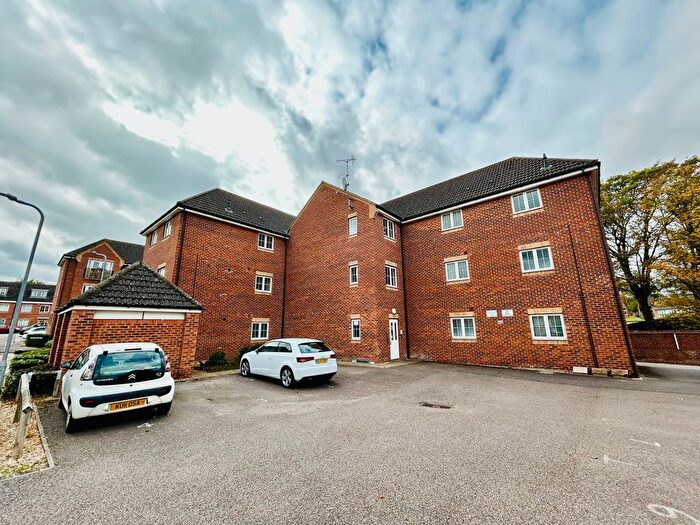 2 Bedroom Flat To Rent In Jubilee Gardens, Rushden, NN10