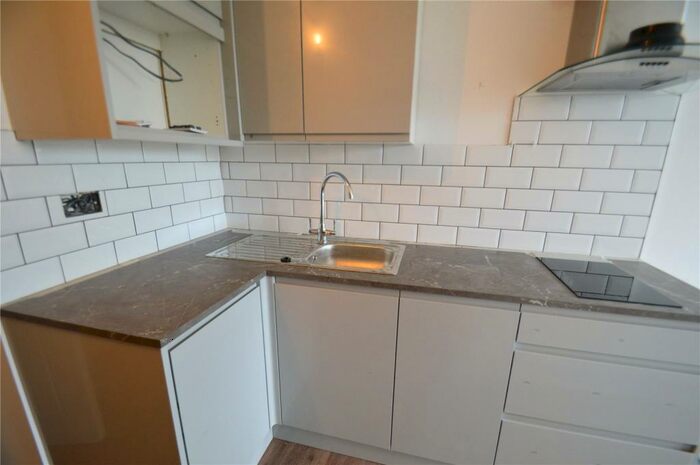 Apartment To Rent In High Street, Caterham, Surrey, CR3