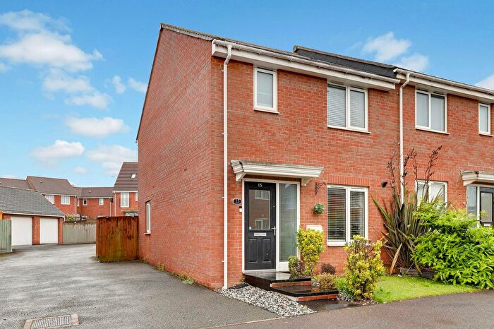 3 Bedroom Semi Detached House For Sale In Bluebell Wood Lane, Clipstone Village, NG21