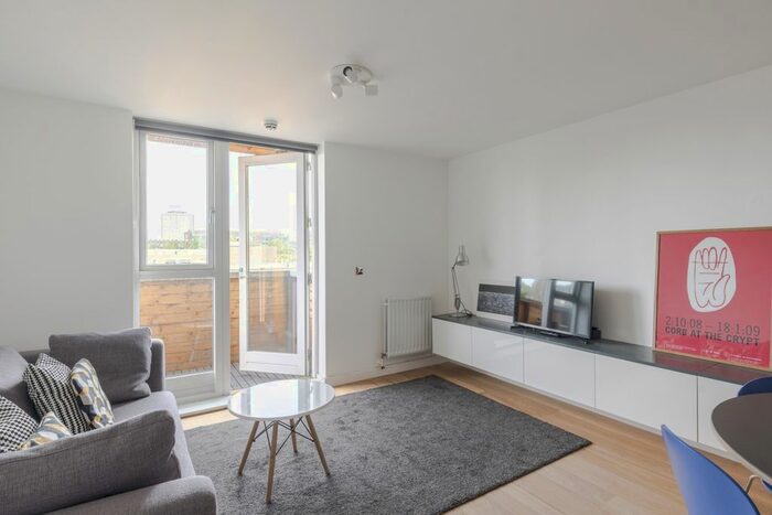 2 Bedroom Flat To Rent In Wenlock Street, London, N1
