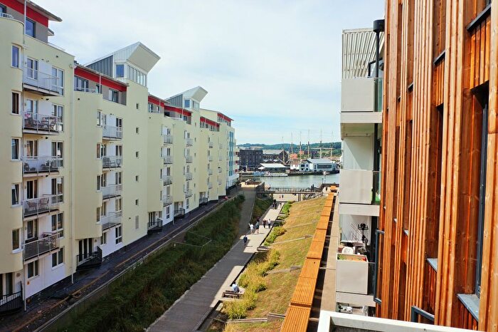 2 Bedroom Flat To Rent In Millennium Promenade, Bristol, BS1