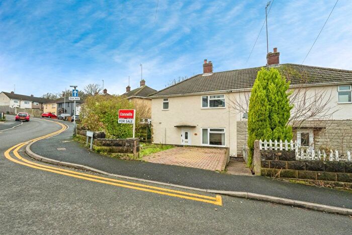 3 Bedroom Semi-Detached House For Sale In Flaxley Road, Rugeley, WS15