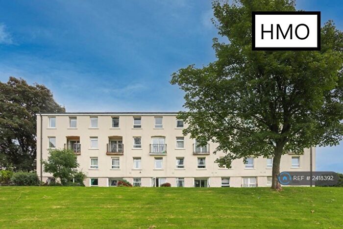 4 Bedroom Flat To Rent In Melvaig Place, Glasgow, G20