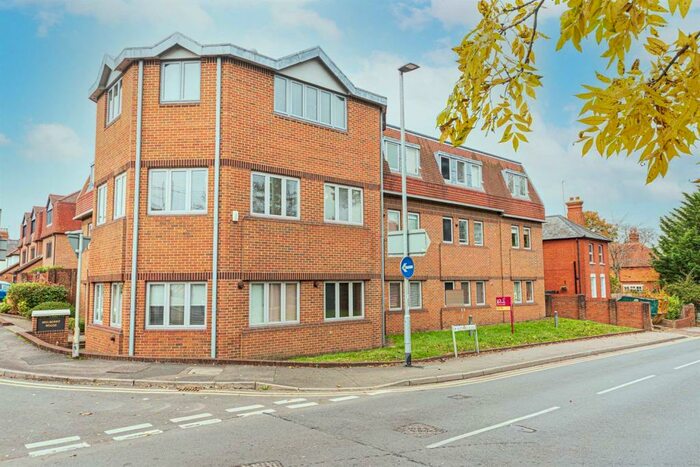 1 Bedroom Apartment To Rent In Mulberry House, Osbourne Road, Wokingham, RG40