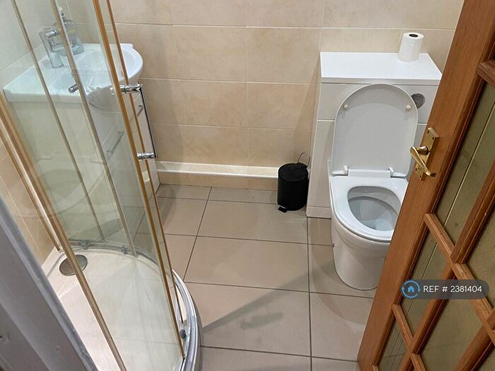 1 Bedroom Flat To Rent In Moidart Road, Port Glasgow, PA14