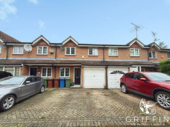 3 Bedroom Terraced House To Rent In Linnet Way, Purfleet-On-Thames, RM19
