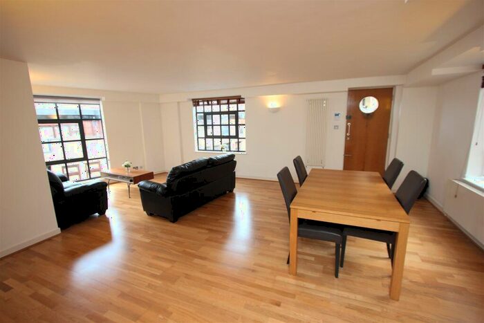 2 Bedroom Apartment To Rent In Merchant Court, Wapping Wall, London, E1W