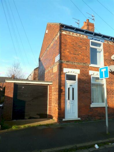 2 Bedroom Terraced House To Rent In Exmouth Street, Hull, HU5