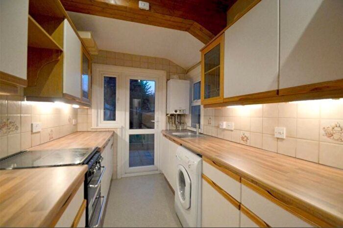 3 Bedroom Terraced House To Rent In Cedar Road, Croydon, CR0