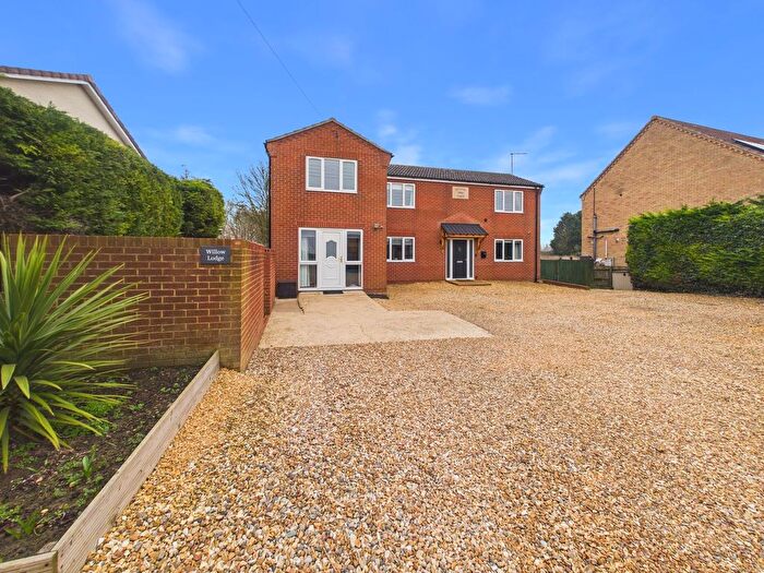 5 Bedroom Detached House For Sale In The Bank, Parson Drove, PE13