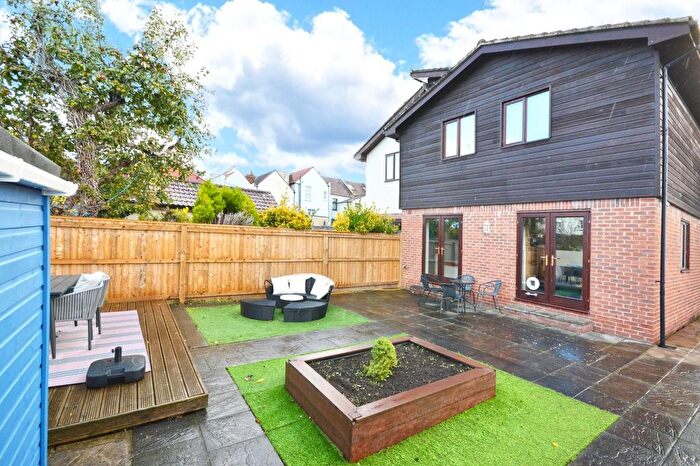 1 Bedroom Flat For Sale In Cardill Close, Bristol, BS13