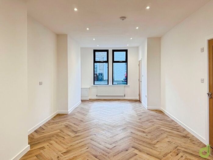 4 Bedroom End Terrace House To Rent In Lock Street, Oswaldtwistle, BB5