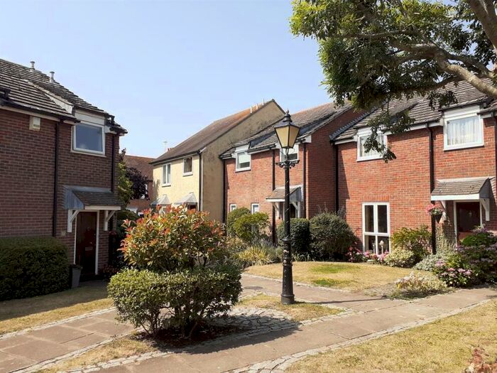 4 Bedroom House To Rent In St Aubyns Court, Old Town, BH15