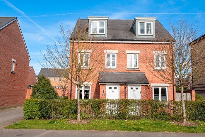 3 Bedroom Semi Detached House For Sale In Picket Twenty Way, Andover, SP11