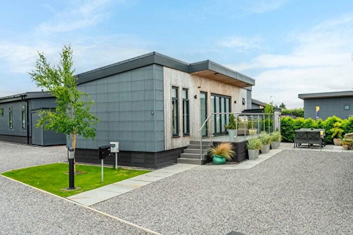 2 Bedroom Lodge For Sale In Moor End, Acaster Malbis, York, YO23
