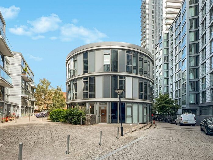 3 Bedroom Flat For Sale In Seager Place, London, SE8